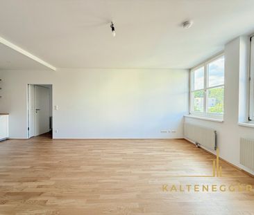 Helle 4-Zimmer-Wohnung ++ ca. 95 m² ++ modern saniert ++ 2. Stock - Photo 2