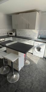 4 bedroom terraced house to rent - Photo 4