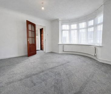 4 bedroom detached house to rent - Photo 1