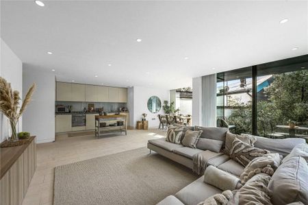 Latitude House, Oval Road, Primrose Hill, NW1 - Photo 3