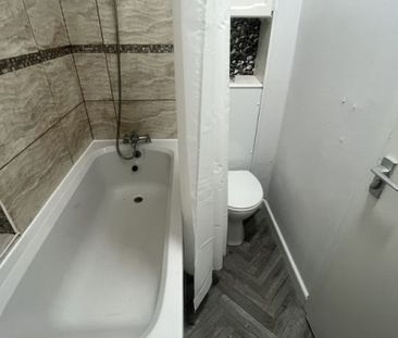 Redbourne Street, Scunthorpe - Photo 4