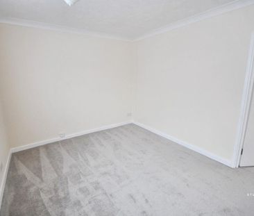 2 bedroom semi-detached bungalow to rent - Photo 6