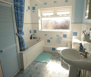 3 bedroom property to rent - Photo 1