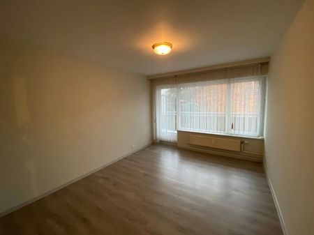 Knap gerenoveerd instapklaar appartement te Hasselt - Photo 3