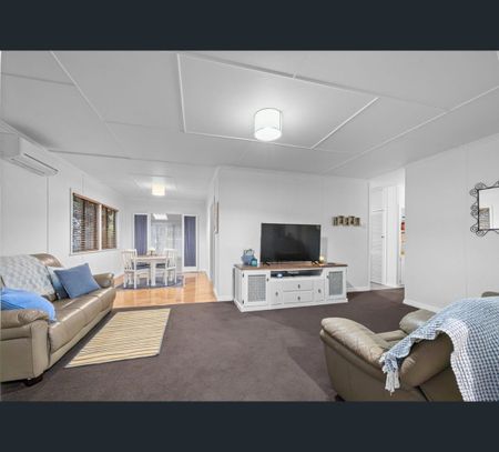 45 Tibbits Street, Bundamba, Qld 4304 - Photo 4