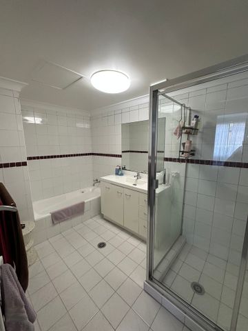 Bondi Beach - Photo 5