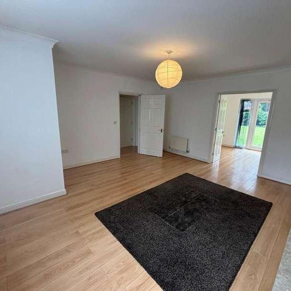 Bexhill Gardens, St Helens, WA9 - Photo 1