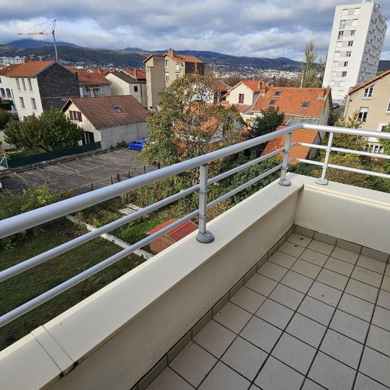 Location Appartement Clermont-Ferrand - Photo 1