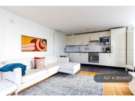 1 bedroom flat to rent - Photo 2