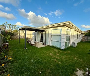 Modern 4 Bedroom Family Haven in Takanini - Photo 4