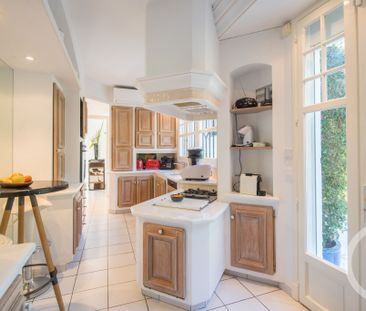 Location Maison 9 pièces 254m² ST JEAN CAP FERRAT 06230 - Photo 1