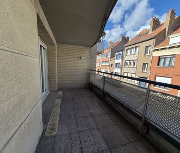 Location Appartement 2 pièces 45m² DUNKERQUE 59240 - Photo 4
