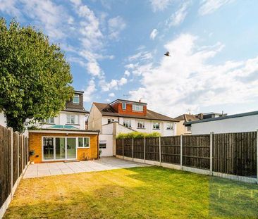 4 bedroom semi-detached house to rent - Photo 2