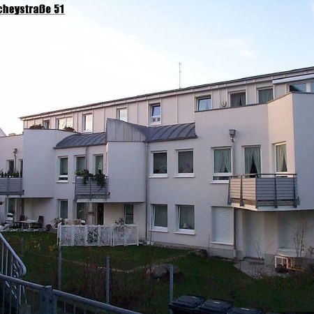 3 1/2 Zimmer mit DACHTERRASSE und GARAGE - Foto 2