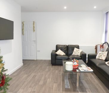 1 bedroom in a flat share to rent - Photo 1