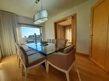 4 room luxury Flat for rent in Oeiras, Portugal - Photo 3