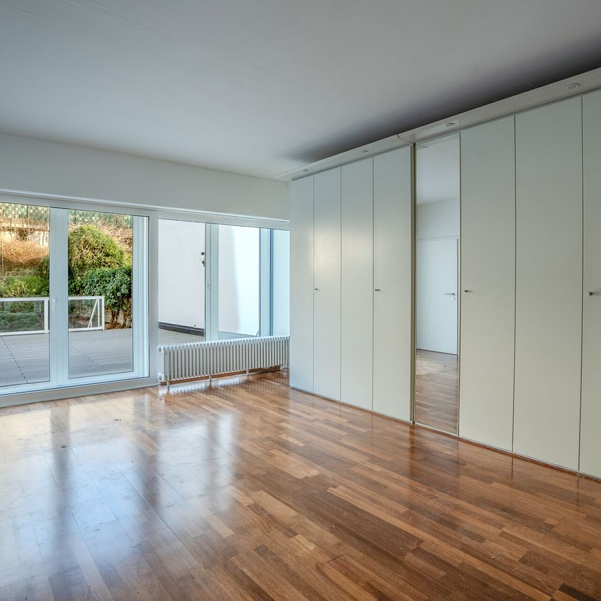 Direkt im Zentrum: 4-Zimmer-Wohnung mit großzügiger Terrasse und viel Wohnfläche - Photo 1