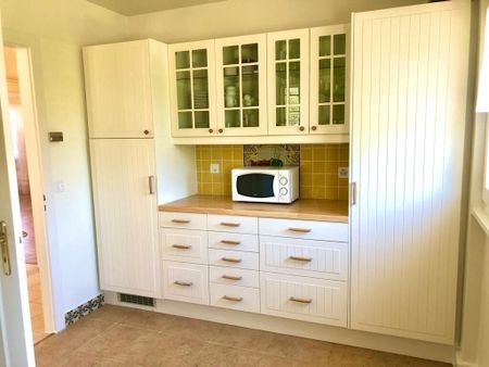 6.5-room single-family house with terrace and garden - Photo 3