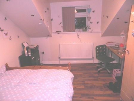 196 Hubert Road - Photo 3