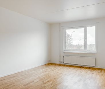 Bregårdsgatan, Karlskoga - Photo 2