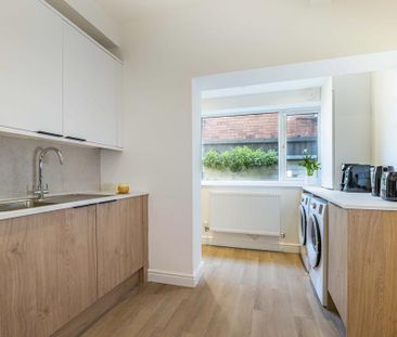 6 bedroom terraced house to rent - Photo 3