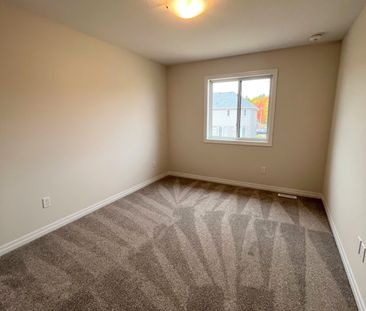 For Lease - 224 Renaissance Drive, St. Thomas, Ontario - Photo 6