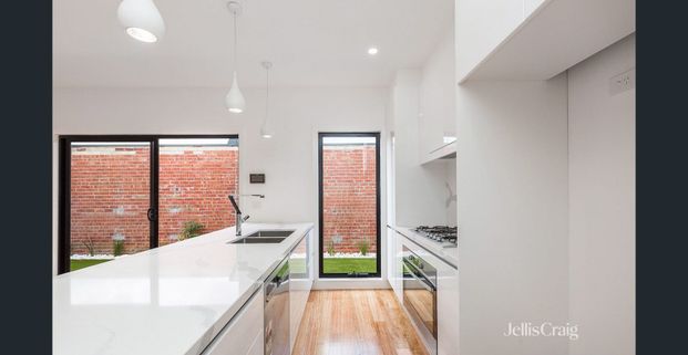 Neat As Pin - Photo 1