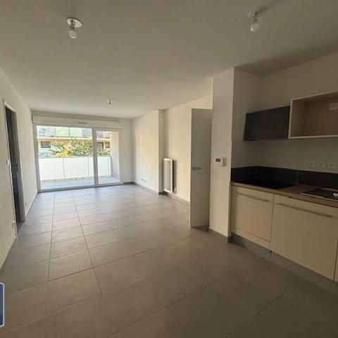 Location Appartement 3 pièces 57m² SETE 34200 - Photo 1