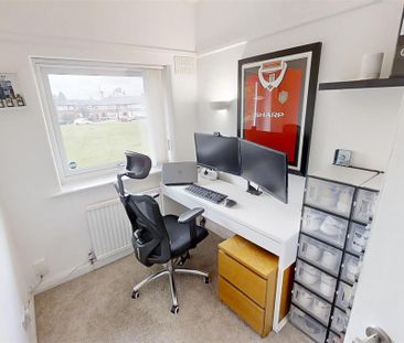 3 bedroom terraced house to rent - Photo 6