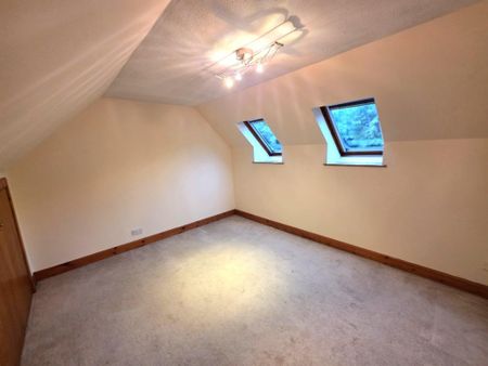 3 bedroom semi-detached house to rent - Photo 3