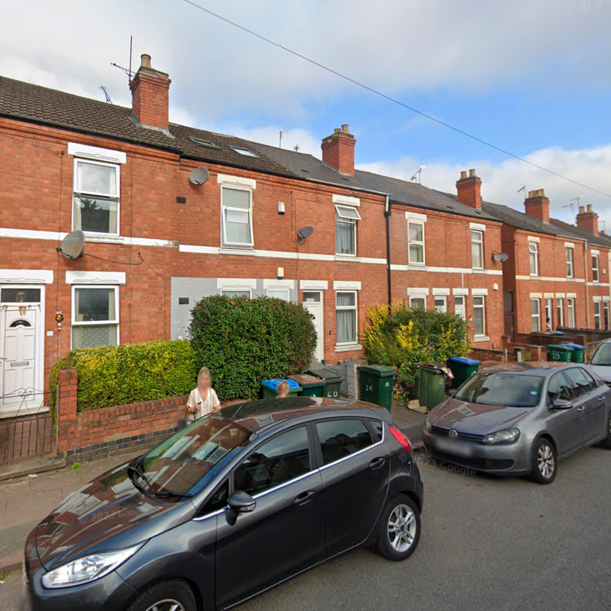 St. Margaret Road Room 3 - Photo 1