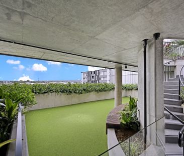 215/26A Lord Sheffield Circuit, Penrith - Photo 4