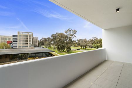 Luxury Living At The Griffin - Photo 3