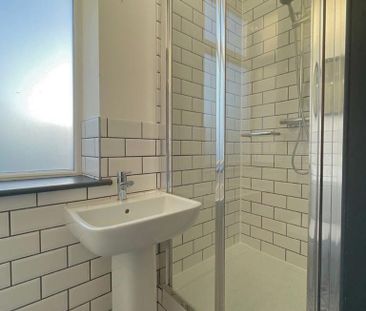 1 bedroom in a house share to rent - Photo 6