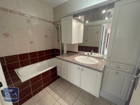 Location Appartement 4 pièces 87m² LA CHAUSSEE ST VICTOR 41260 - Photo 3