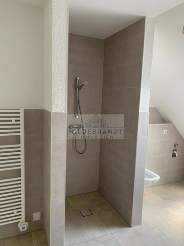 4 Zimmer Penthousewohnung Neubau in Bovender Toplage - Photo 2