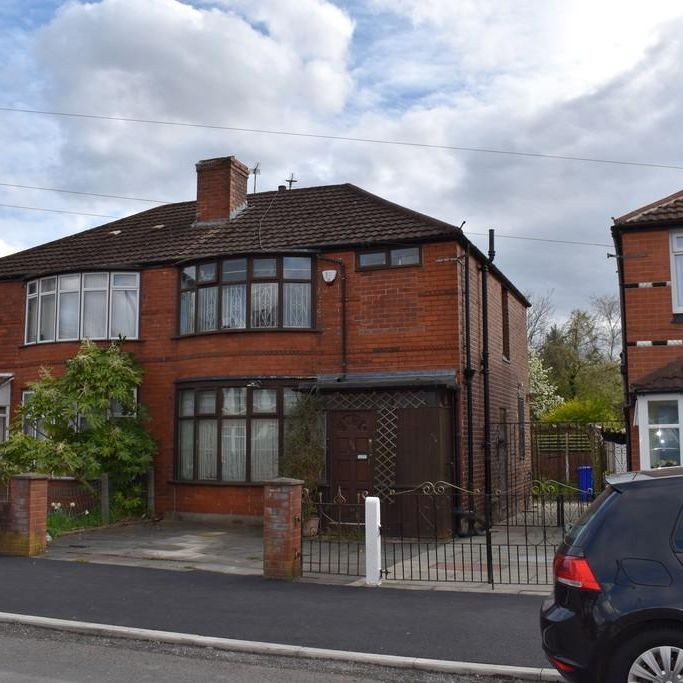 3 bedroom semi-detached house to rent - Photo 1