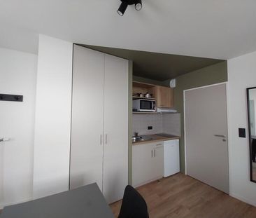 Location Appartement 1 pièce 20m² ORLEANS 45000 - Photo 4