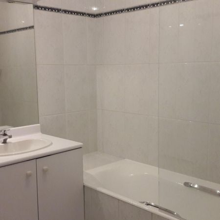 location Appartement T2 DE 53.29m² À PARIS - Photo 4