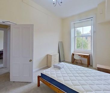 4 bedroom terraced house to rent - Photo 5