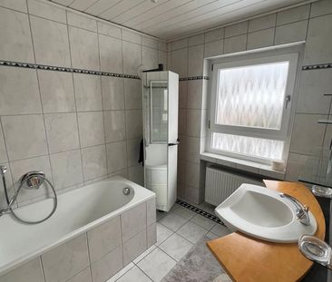 Großzügige 3-Zimmer-Wohnung im EGmit Garten, Kaminofen & Gäste-WC - Photo 6