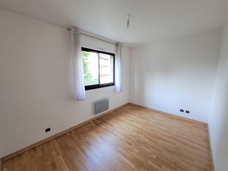 Appartement À Louer 2 Pièces , 46 M² - Photo 2