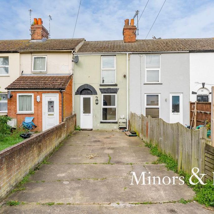 2 bedroom terraced house to rent - Photo 1