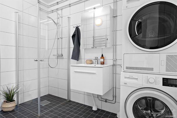 Klockarvägen 37 - Foto 1