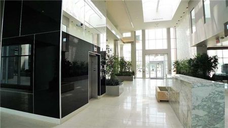 For Lease - 9608 Yonge Street Unit# 901, Richmond Hill, Ontario - Photo 2