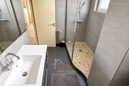 Joli 4 pièces 98m² meublé à l’Esplanade - Photo 3