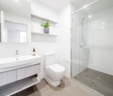 Beautiful Apartment with Sunny North-East-facing Balcony in the Hea... - Photo 1