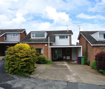 3 bedroom detached house to rent - Photo 1