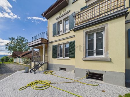 High-quality renovated 2.5-room apartment in a historic house - Photo 5