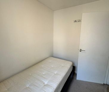 2 Bed Terraced House, Elmore Court, NG7 - Photo 2